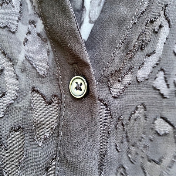 Banana Republic | Semi Sheer Animal Print Blouse - Picture 5 of 7